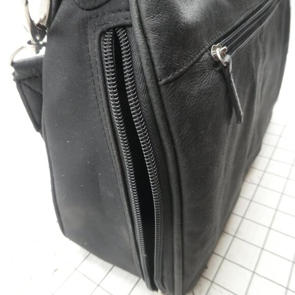 GunTote'n Mamas Black Hobo Handbag/Purse - Picture 14 of 14